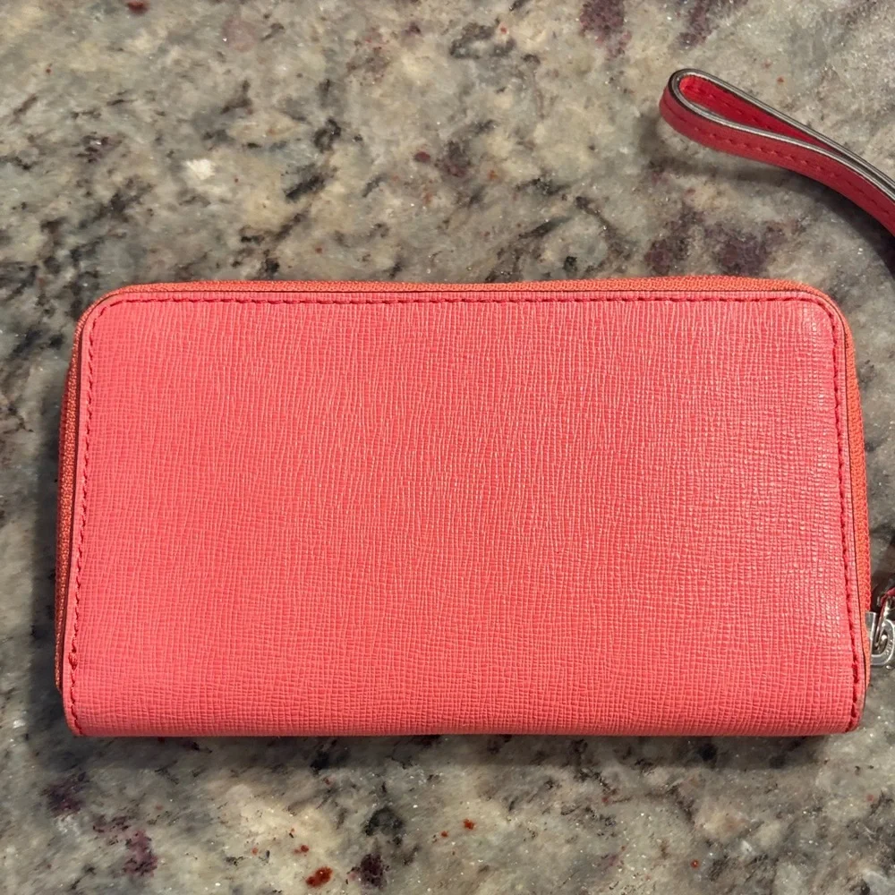 Rare vintage Coach Pink Wristlet Wallet - Picture 2 of 4